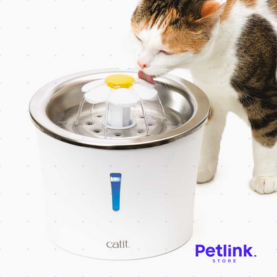 CAT IT FUENTE DE AGUA PARA GATOS ACERO INOXIDABLE CON LUZ LED DISEÑO DE FLOR CON CAPACIDAD PARA 3 LITROS COLOR BLANCO